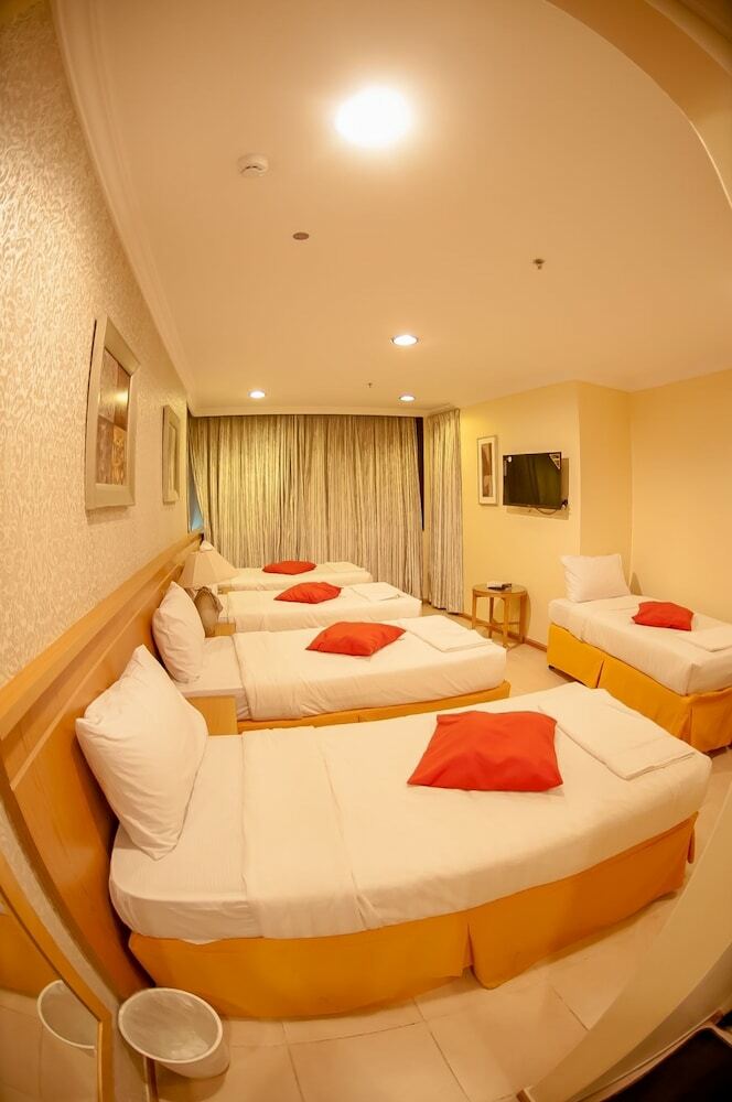 Sadan Plaza Hotel