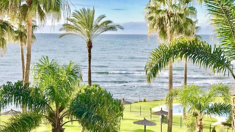Mi Capricho C16 Luxury Apartment On The Beachfront
