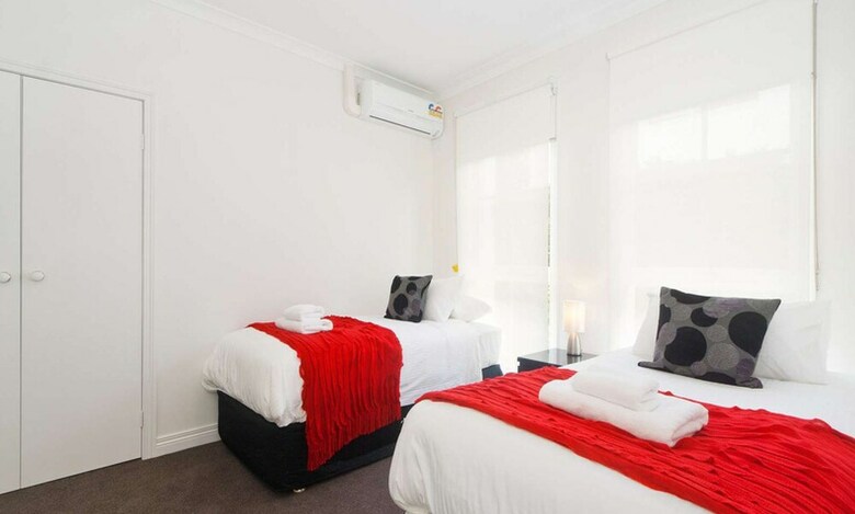 Smart Caulfield Townhouse