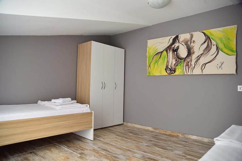 Vavilla Apartment