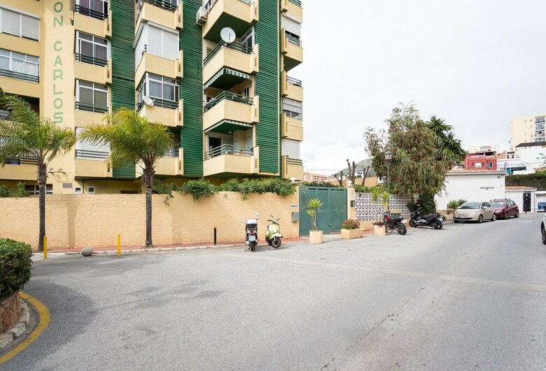 Apartamentos Lu&cia Estudios Candado