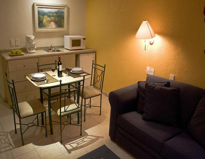 Hotel Plaza Inn Express