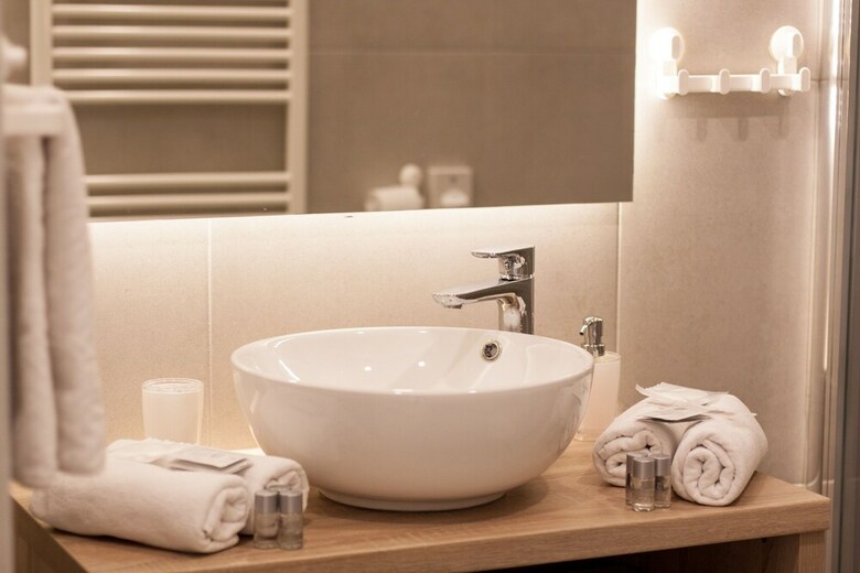 Tesla Boutique Apartments & Rooms