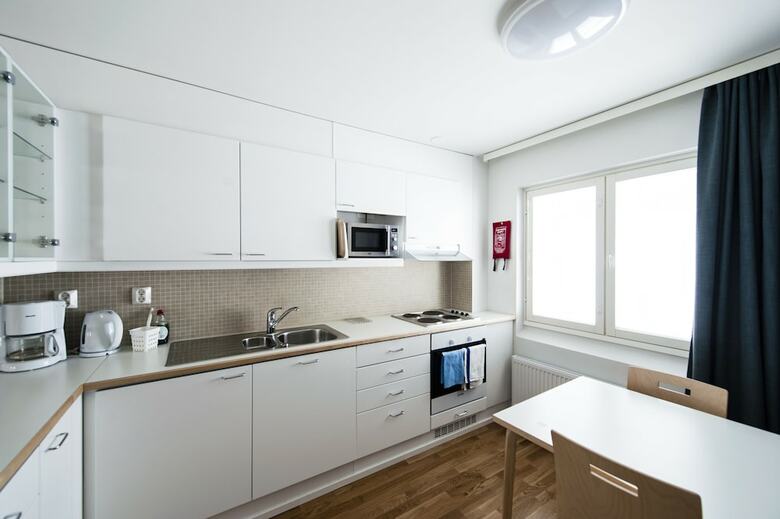 Hotel T��l� Towers