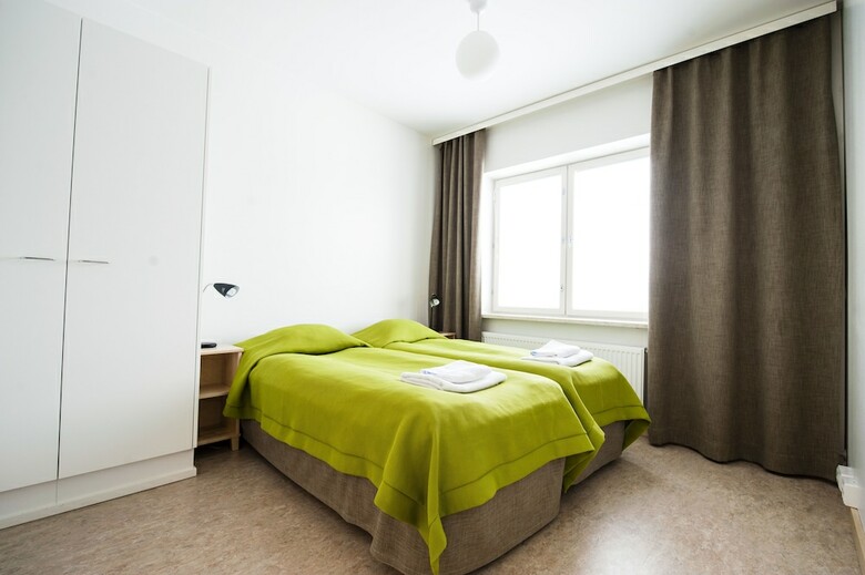 Hotel T��l� Towers