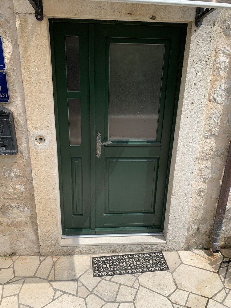 Old Town Stajeva Apartments House