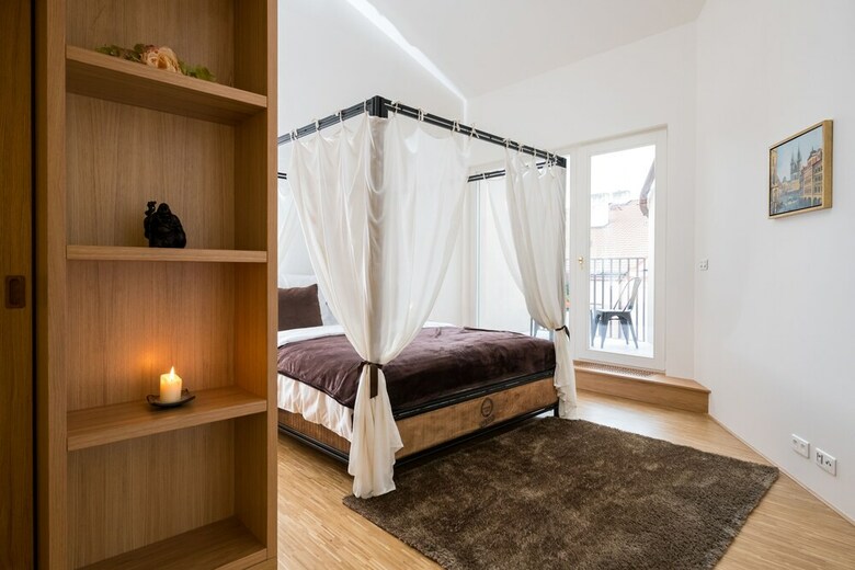 Love To Live Apartments