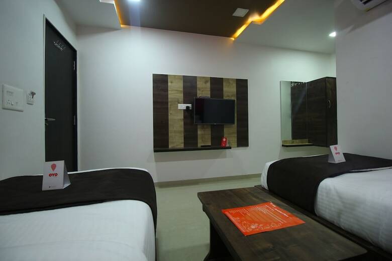 Oyo 8864 Hotel Royal City