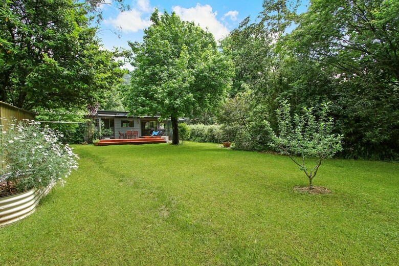 Rail Trail Cottage - Bright
