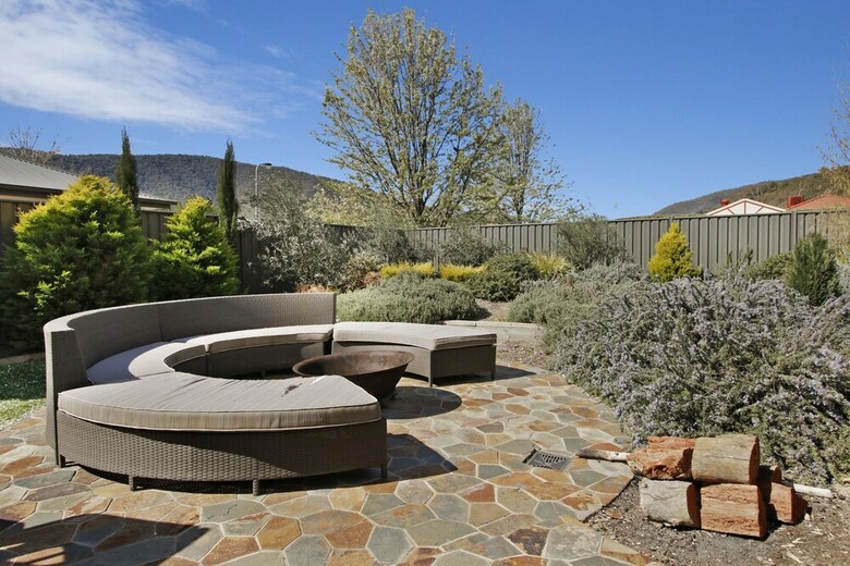 Collins Retreat - 4 Bedroom Home With Pool