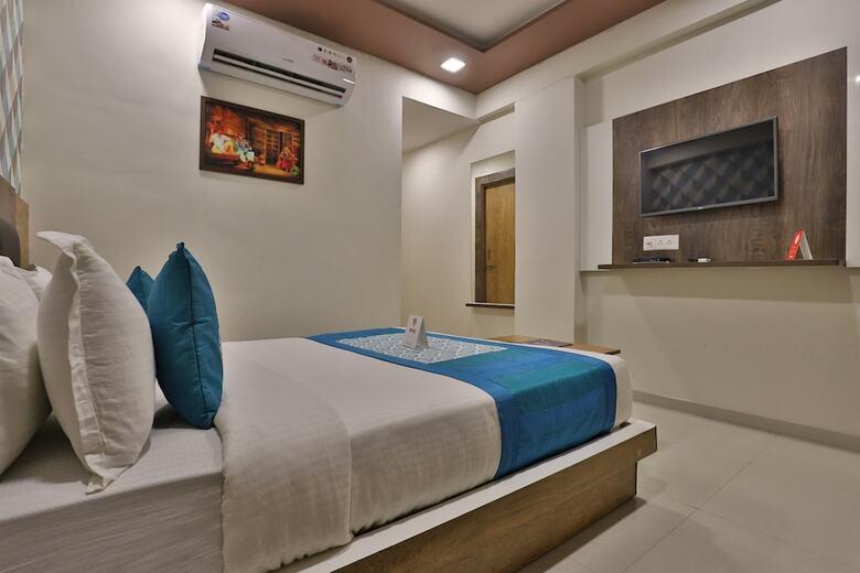Oyo 10265 Hotel Galaxy