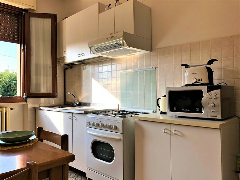 Desenzanoloft ? Isa Garden Apartments