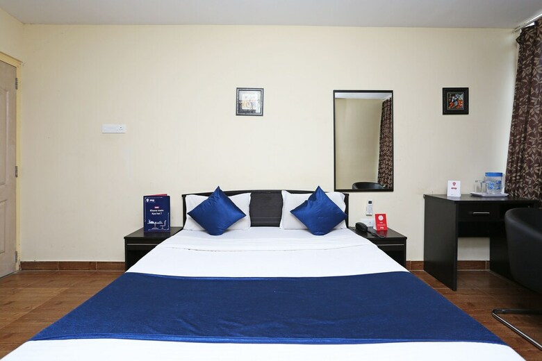 Hotel Oyo 3393 Midway Inn