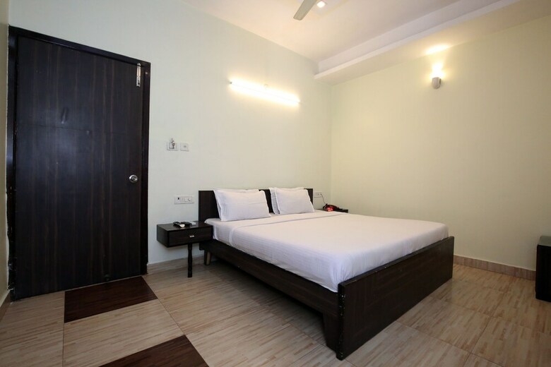 Oyo 9243 Trumpets Hotel