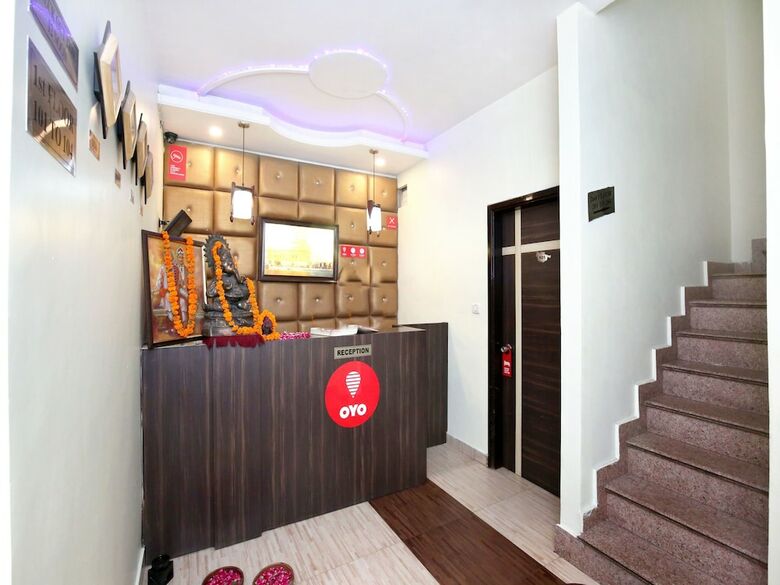 Oyo 9243 Trumpets Hotel