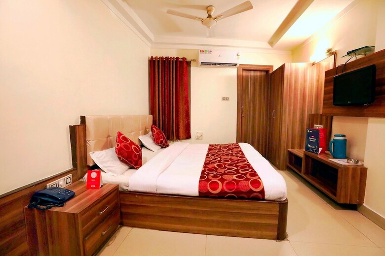 Hotel Oyo 4126 C T Palace