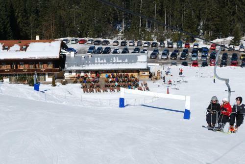 Hostal Alpengasthof G�tschenalm