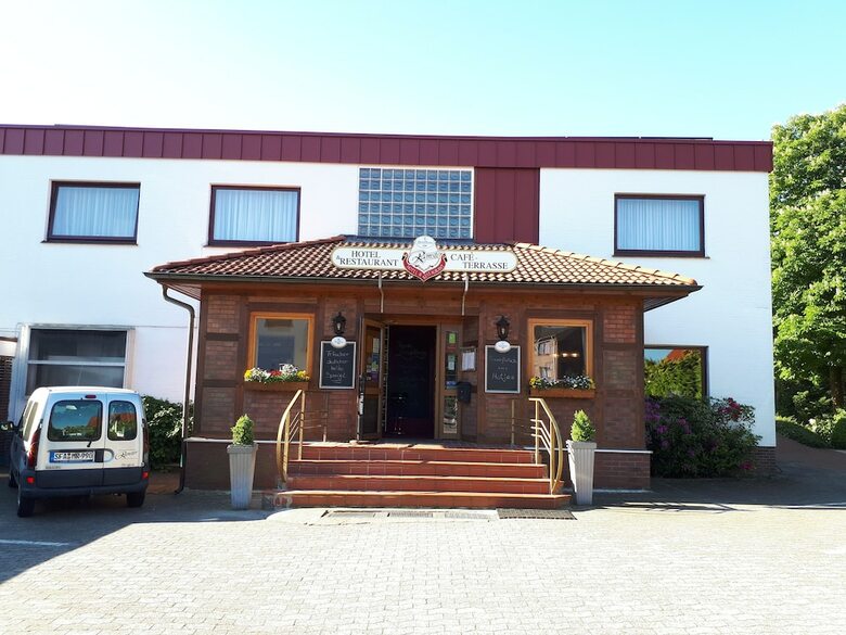 Hostal Hotel Restaurant Ramster