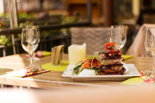 Hotel Und Restaurant "am Alten Rhin"