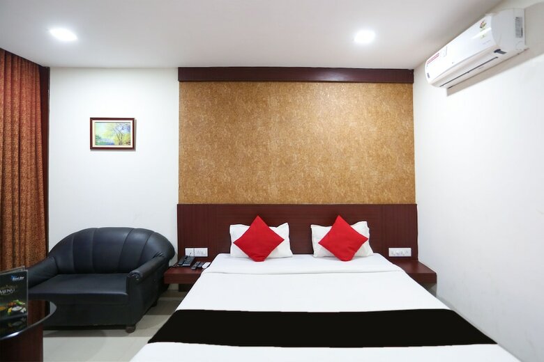 Oyo 10271 Hotel Guest Inn
