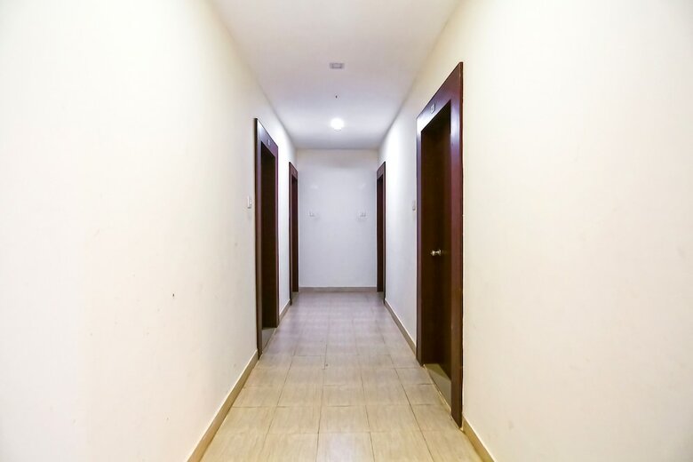 Oyo 10271 Hotel Guest Inn