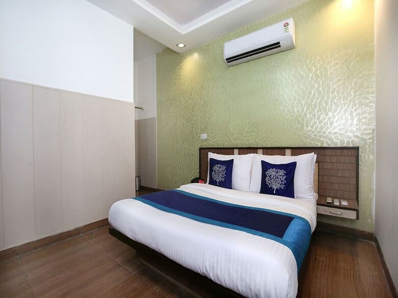 Oyo 9631 Hotel Oak