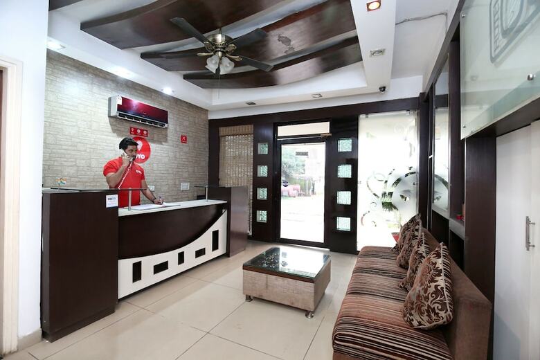 Oyo 9631 Hotel Oak