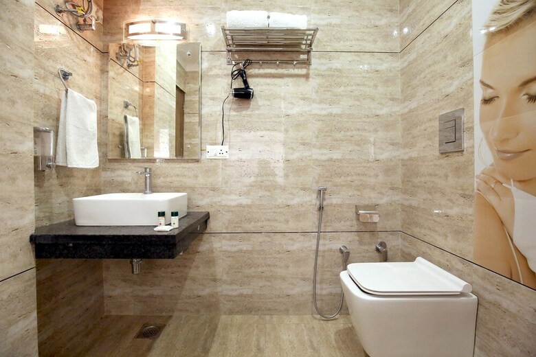 Hotel Oyo 8277 Tricity Relax Inn