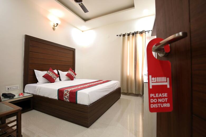 Oyo 8954 Hotel Joy