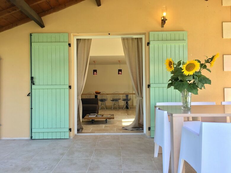 Villa 121