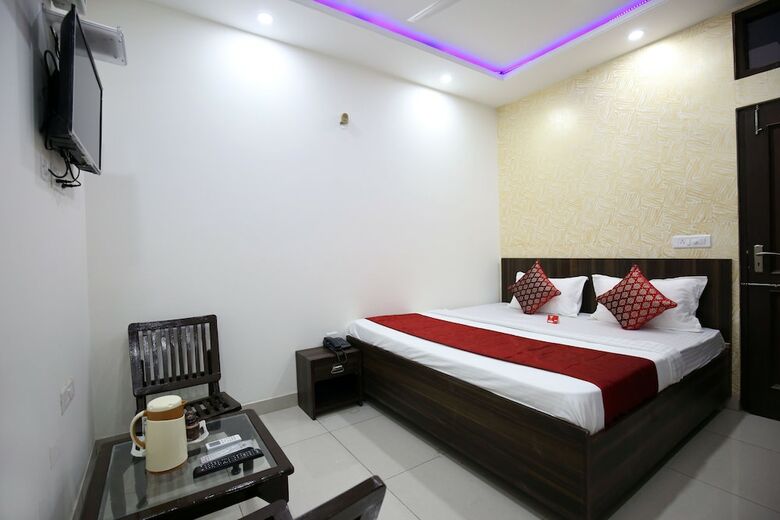 Hotel Oyo 8959 New Dk Palace