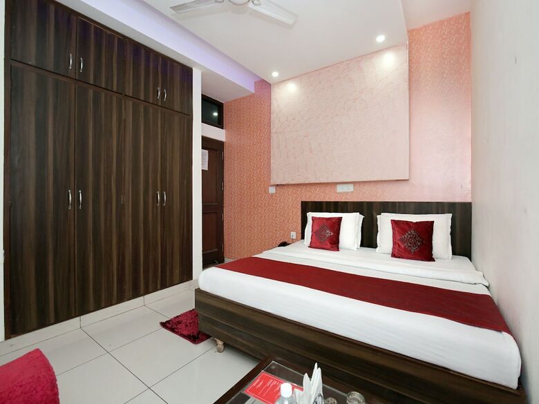 Hotel Oyo 8959 New Dk Palace