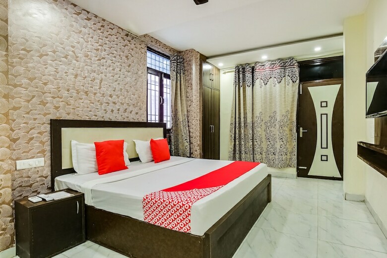 Oyo 9040 Hotel Alpine