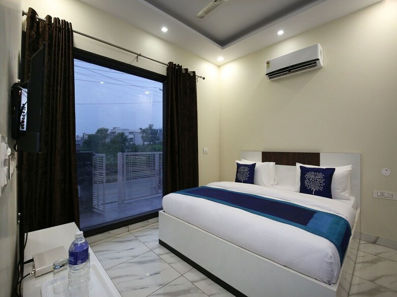 Hotel Oyo 9940 Shashank Villa