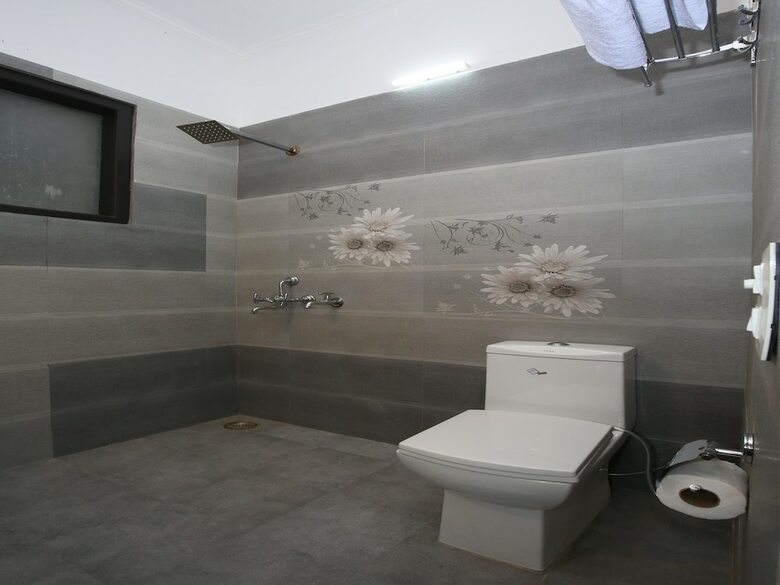 Hotel Oyo 9940 Shashank Villa
