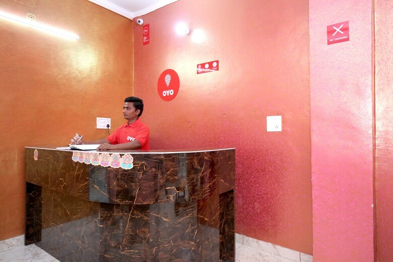 Oyo 10012 Hotel Pink City