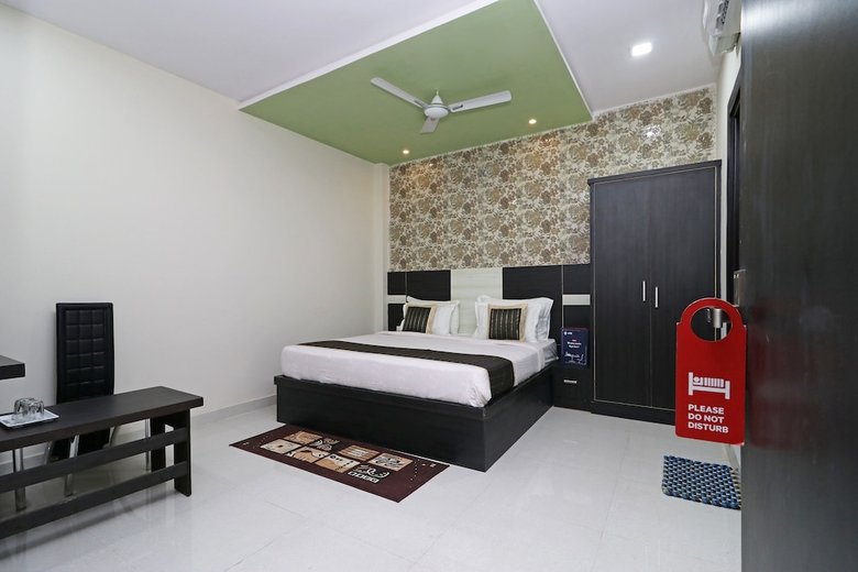 Oyo 10133 Hotel Rama Grand Hs