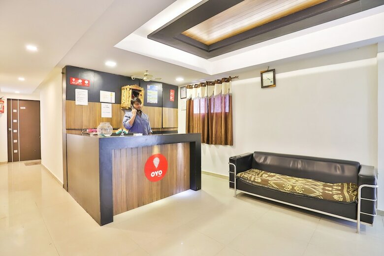 Oyo 6752 Hotel Apollo
