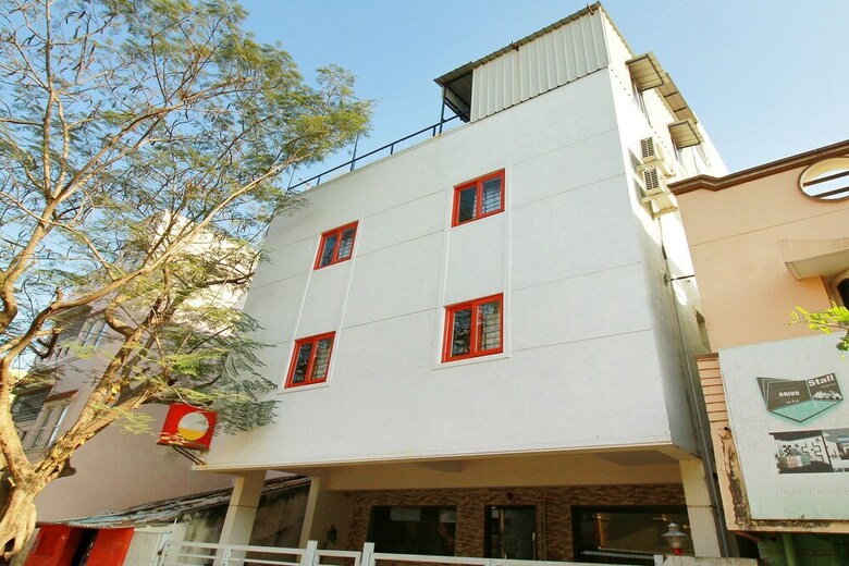 Hotel Oyo 8679 Akash Park