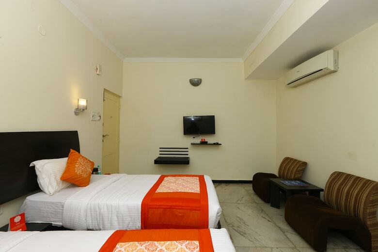 Hotel Oyo Flagship 470 Near Us Consulate