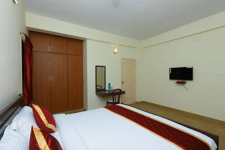 Oyo 10121 Hotel Twilight Bay