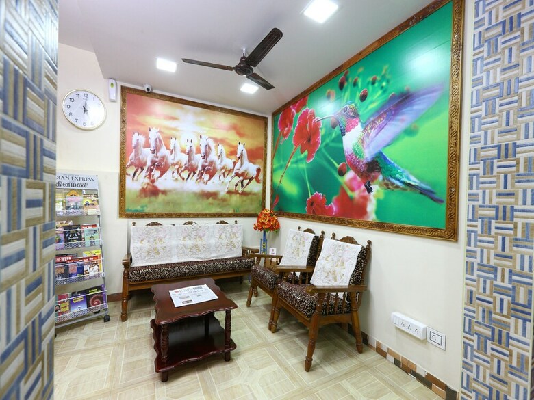 Hotel Oyo 8937 Ragu Residency