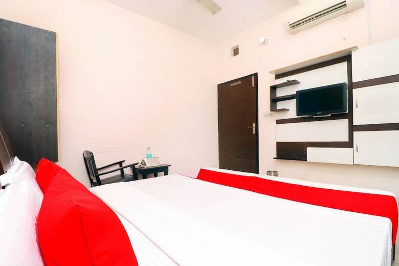 Hotel Oyo 6785 Sunder Bus Stand