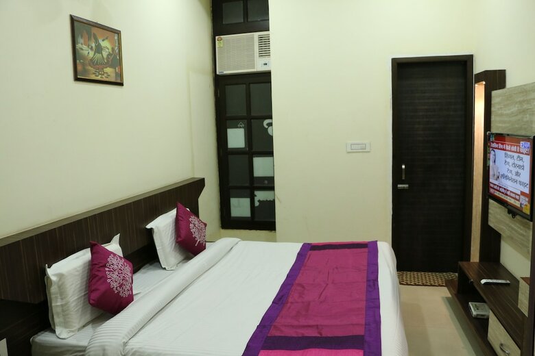 Oyo 3145 Hotel Sunder