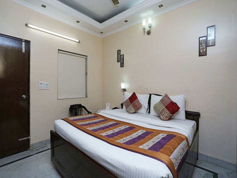 Oyo 9298 Hotel Sands Inn