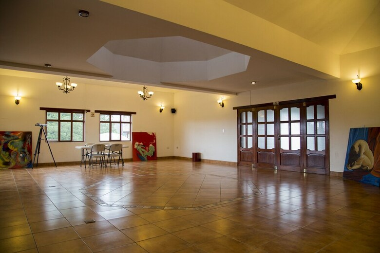 Casa Kirv� Hotel