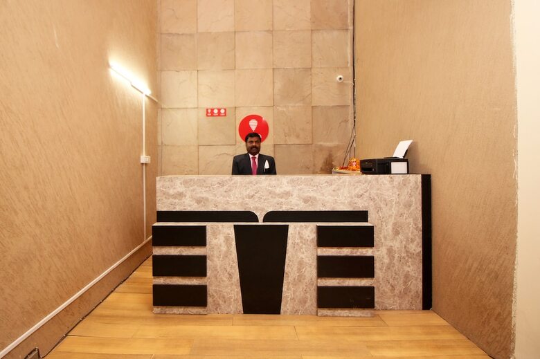 Hotel Oyo 6558 Sd Royal Inn