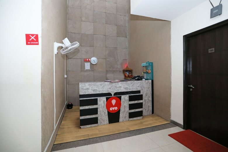 Hotel Oyo 6558 Sd Royal Inn