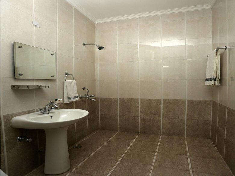Hotel Oyo 6575 Shivaay Residency