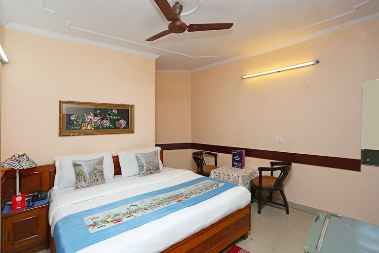 Oyo 9301 Hotel Redbury